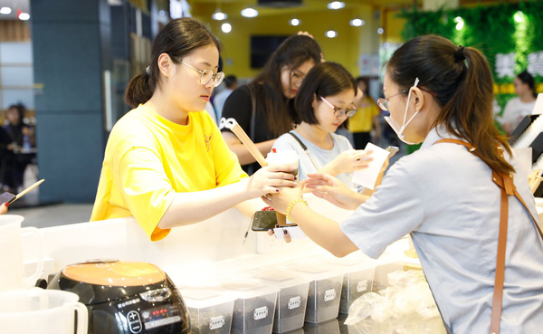 为什么收银员是一个奶茶店的灵魂,四大准则老板员工必看!